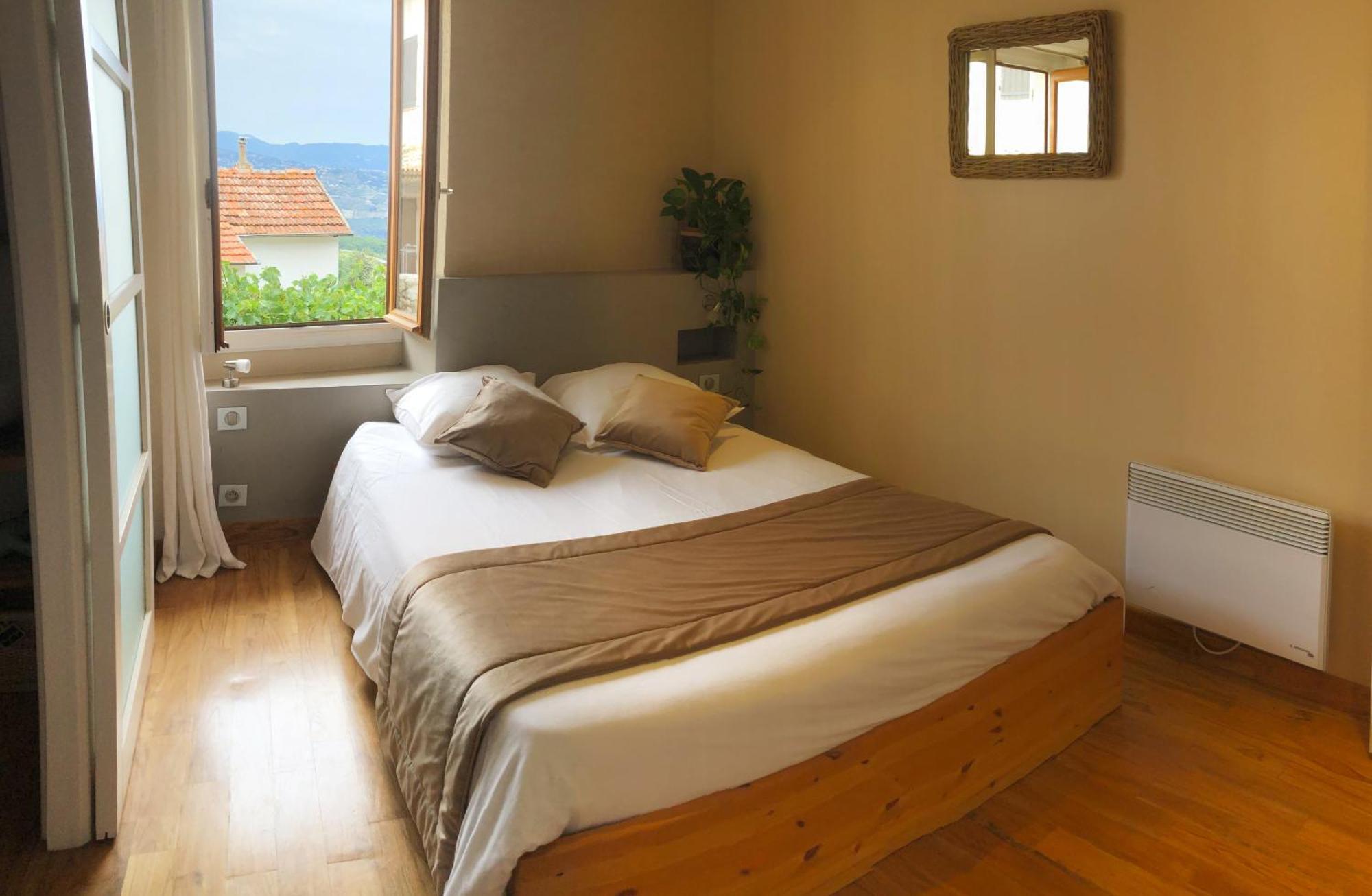 The Frogs' House - Yoga Retreat Bed & Breakfast Saint-Jeannet  Room photo